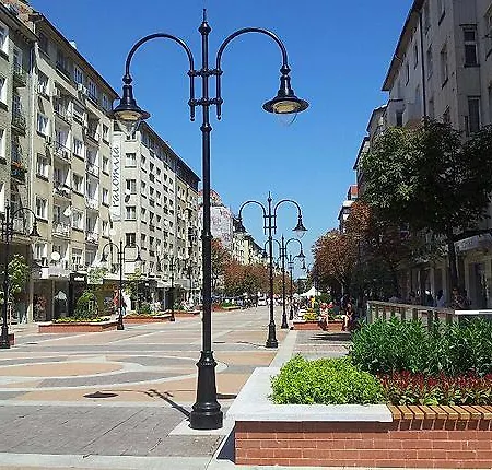 Yavor Апартаменты *